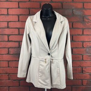 Genhoo Woman's Small Lightweight Jacket – Casual Layered